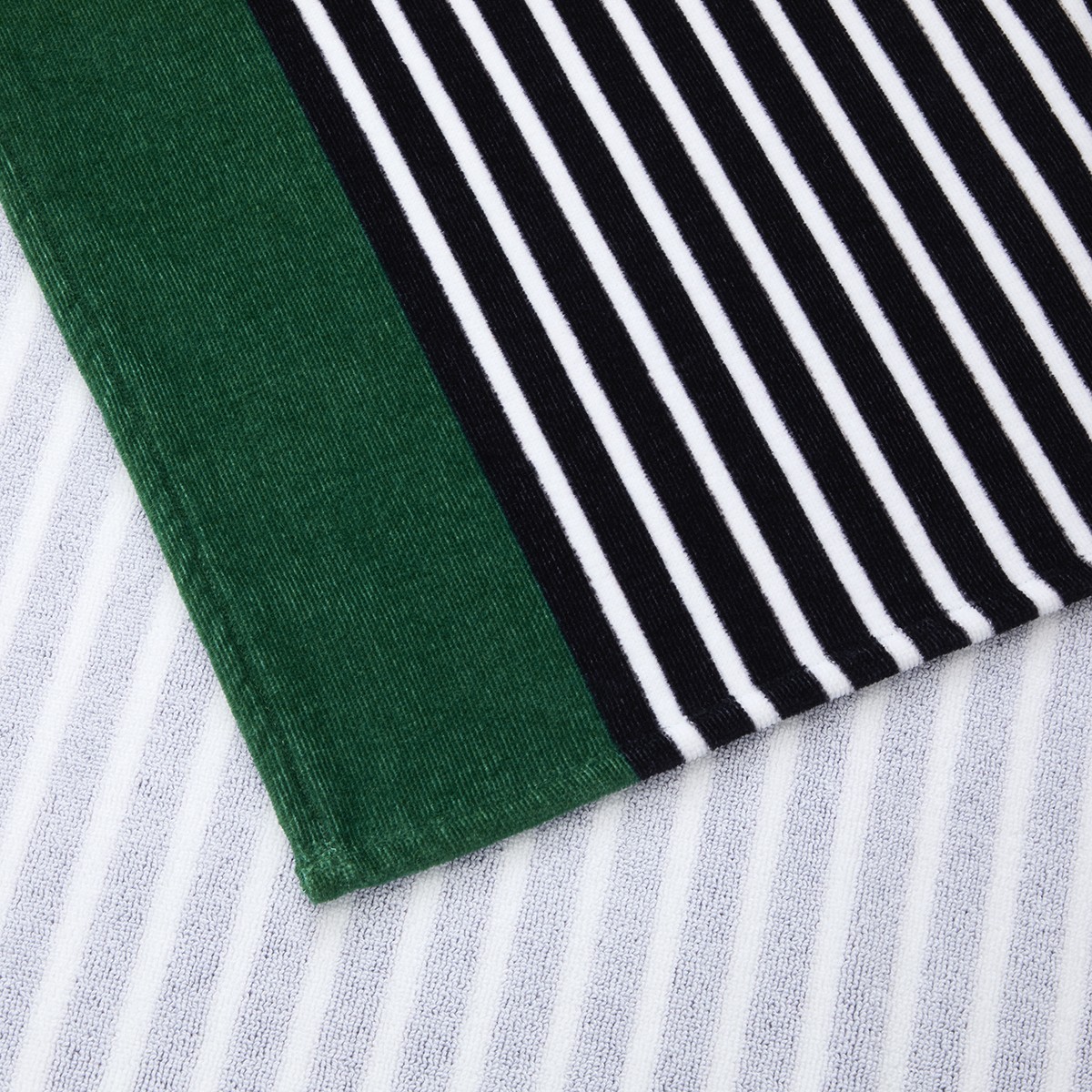 L Ace - Drap de plage – Image 7